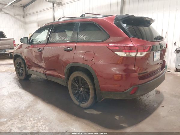 2019 TOYOTA HIGHLANDER SE