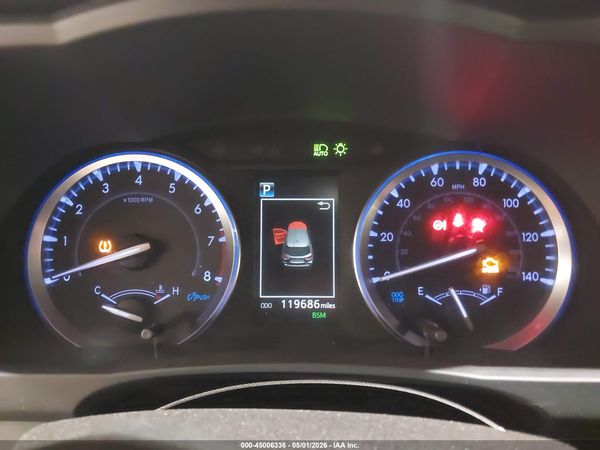 2019 TOYOTA HIGHLANDER SE