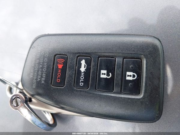 2016 LEXUS IS 200T