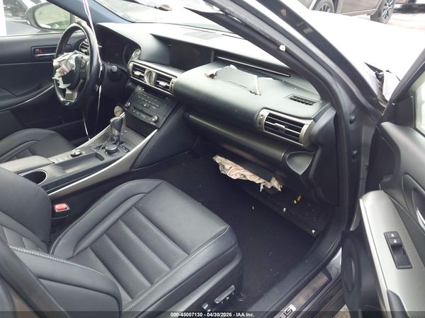 2016 LEXUS IS 200T