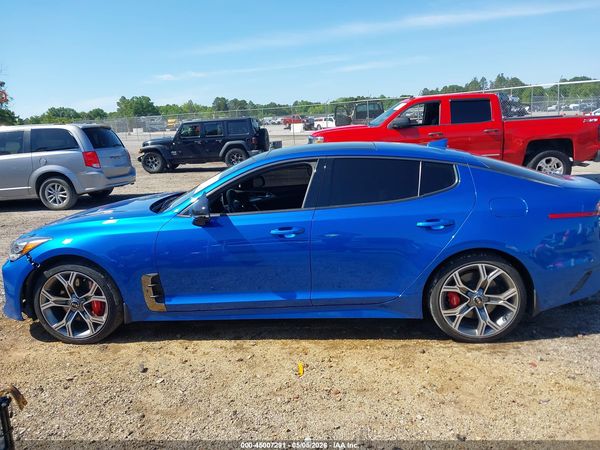 2019 KIA STINGER GT1