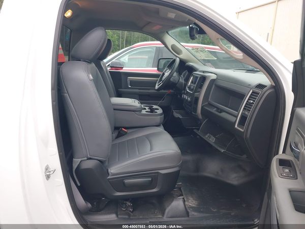 2019 RAM 1500 CLASSIC TRADESMAN  4X2 8' BOX