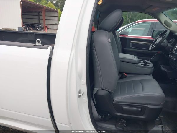 2019 RAM 1500 CLASSIC TRADESMAN  4X2 8' BOX