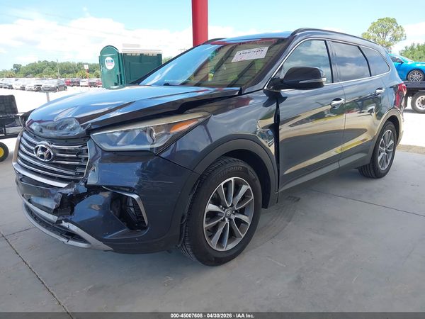 2018 HYUNDAI SANTA FE SE