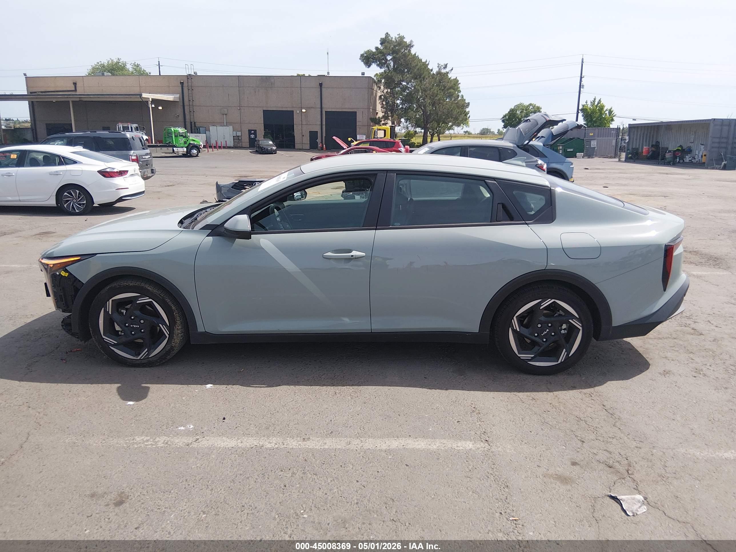 2025 KIA K4 EX