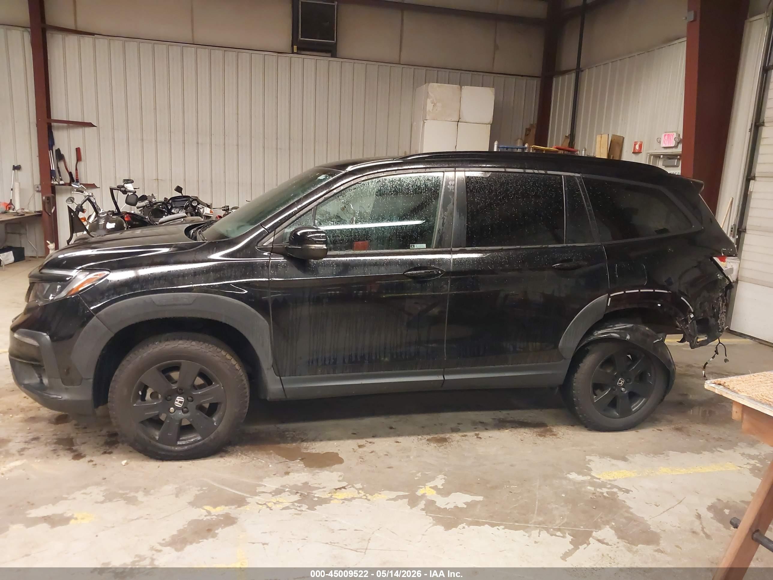 2022 HONDA PILOT AWD TRAILSPORT