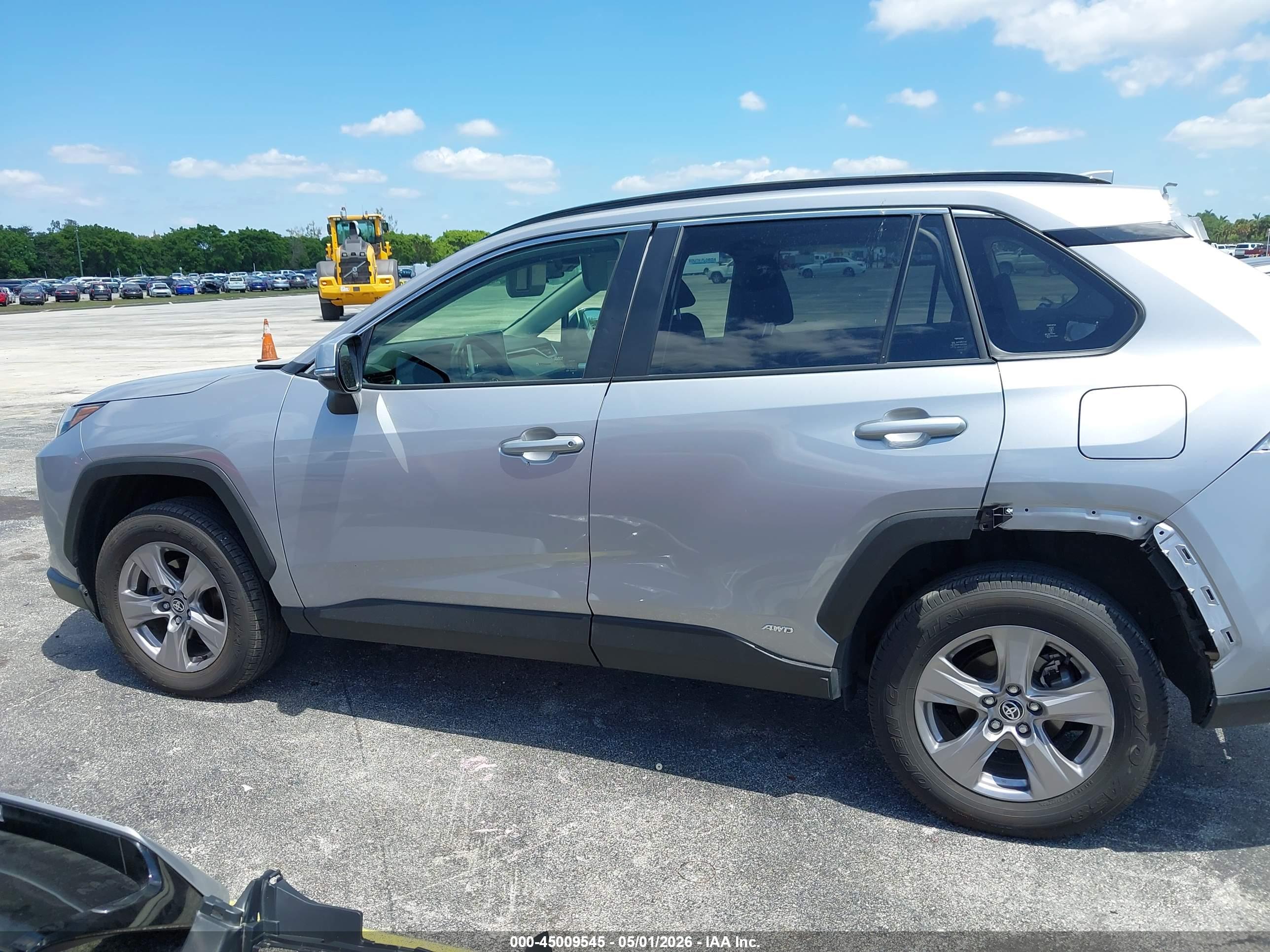 2025 TOYOTA RAV4 HYBRID LE