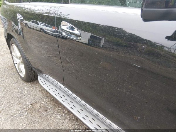 2015 MERCEDES-BENZ GL 550 4MATIC