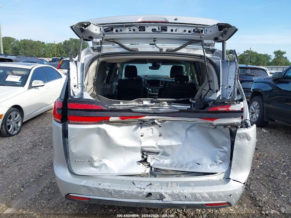 2023 CHRYSLER PACIFICA TOURING L — I6