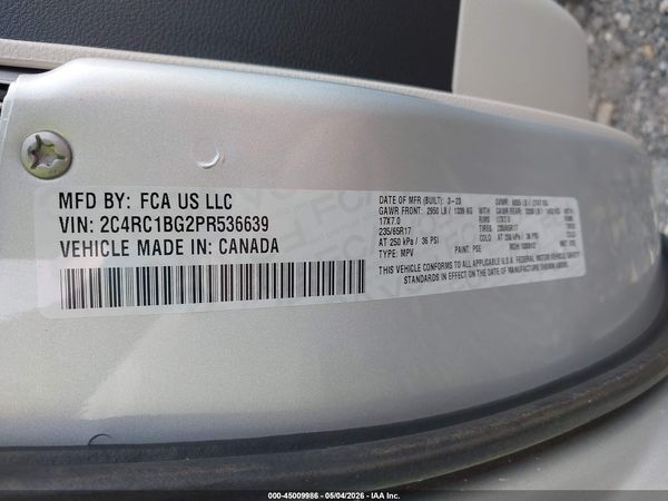 2023 CHRYSLER PACIFICA TOURING L — I9