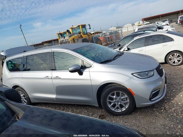 2023 CHRYSLER PACIFICA TOURING L — I116