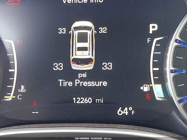 2023 CHRYSLER PACIFICA TOURING L — I118