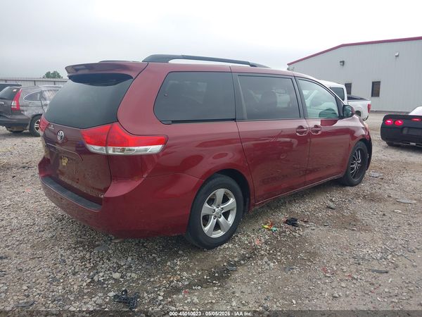 2014 TOYOTA SIENNA LE V6 8 PASSENGER