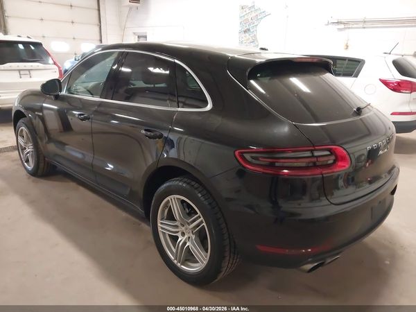 2015 PORSCHE MACAN S