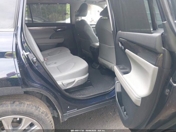 2020 TOYOTA HIGHLANDER LIMITED