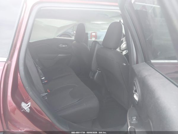 2019 JEEP CHEROKEE LATITUDE FWD