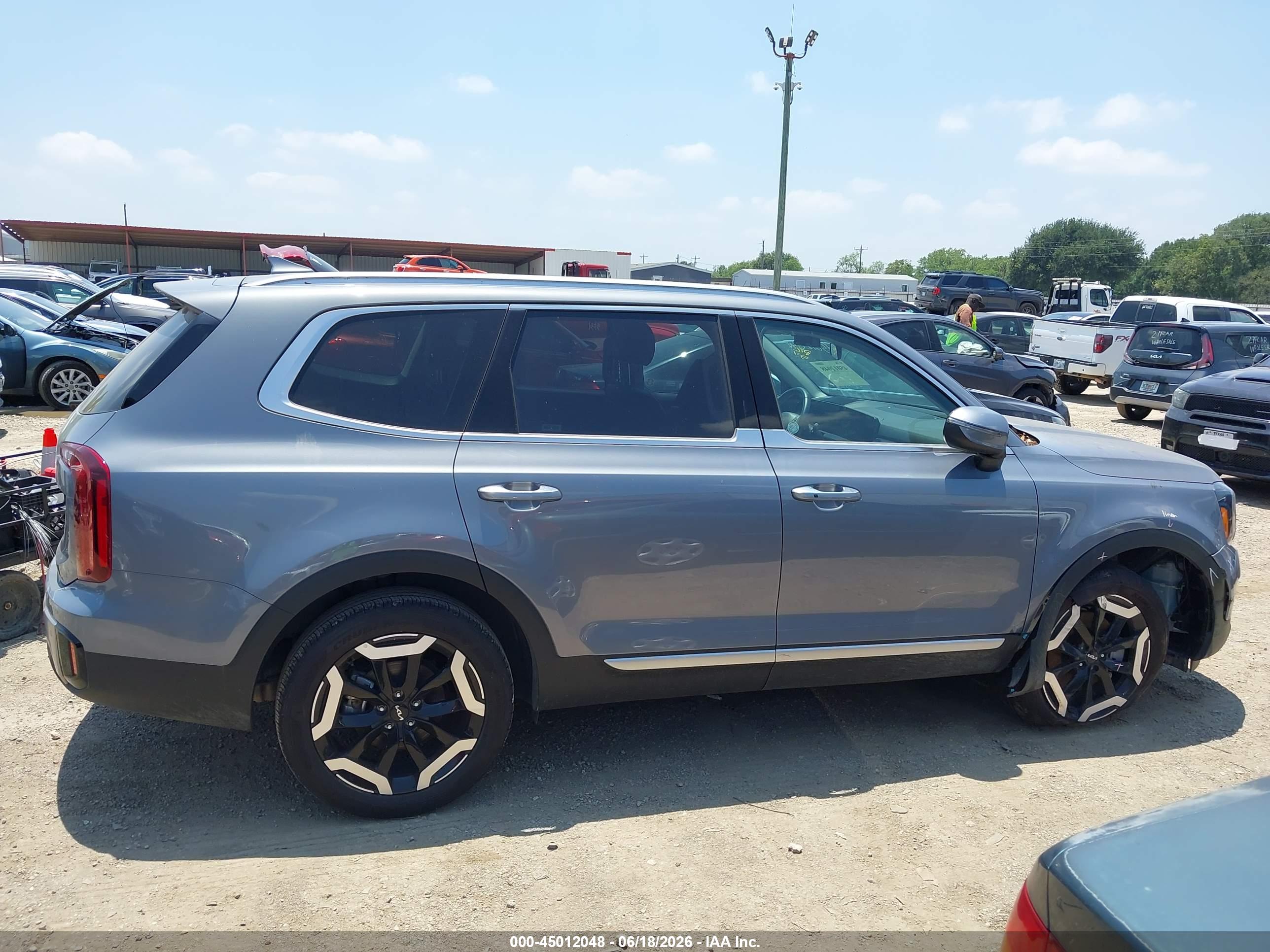 2025 KIA TELLURIDE S