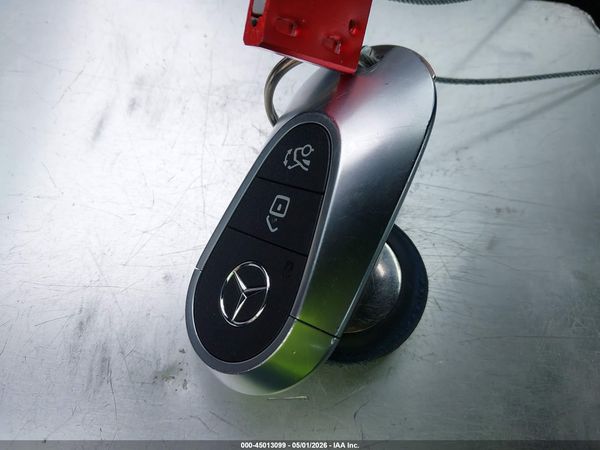2024 MERCEDES-BENZ C 300
