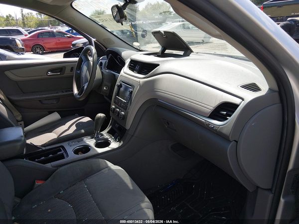 2017 CHEVROLET TRAVERSE LS — I5