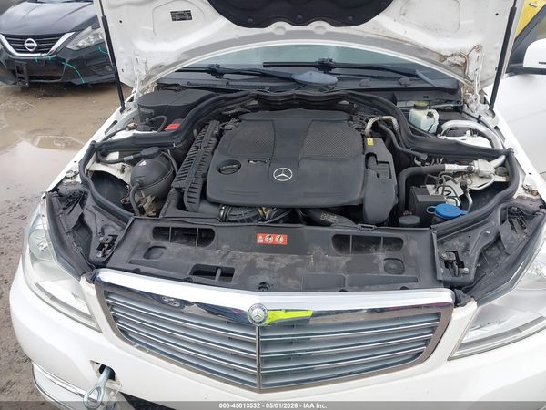 2013 MERCEDES-BENZ C 300 LUXURY 4MATIC