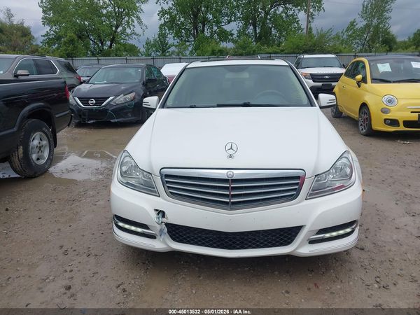 2013 MERCEDES-BENZ C 300 LUXURY 4MATIC