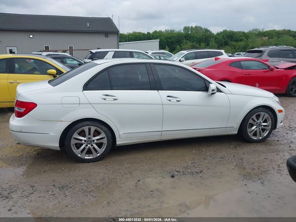 2013 MERCEDES-BENZ C 300 LUXURY 4MATIC