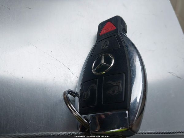 2013 MERCEDES-BENZ C 300 LUXURY 4MATIC