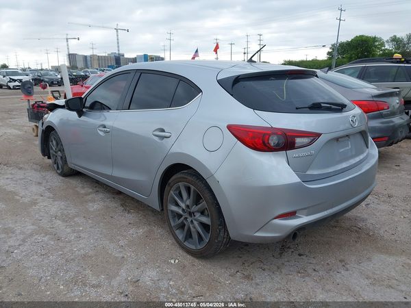 2018 MAZDA MAZDA3 TOURING