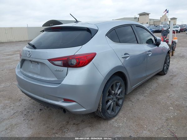 2018 MAZDA MAZDA3 TOURING