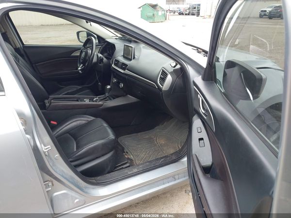 2018 MAZDA MAZDA3 TOURING