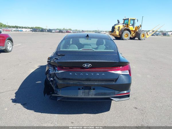 2023 HYUNDAI ELANTRA SE