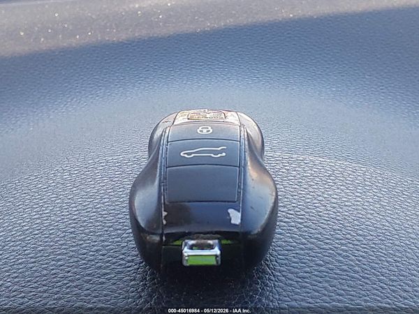 2015 PORSCHE MACAN S