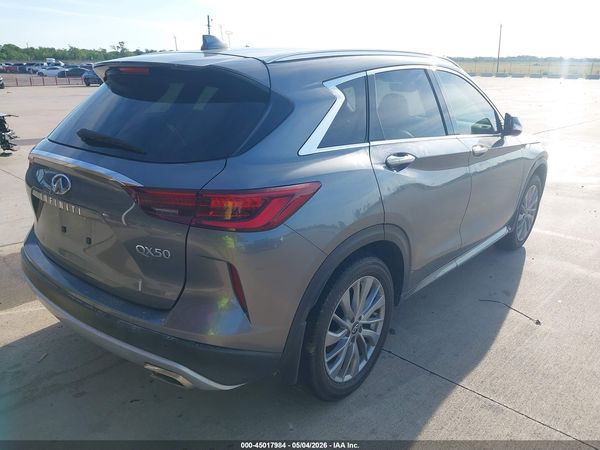 2024 INFINITI QX50 LUXE