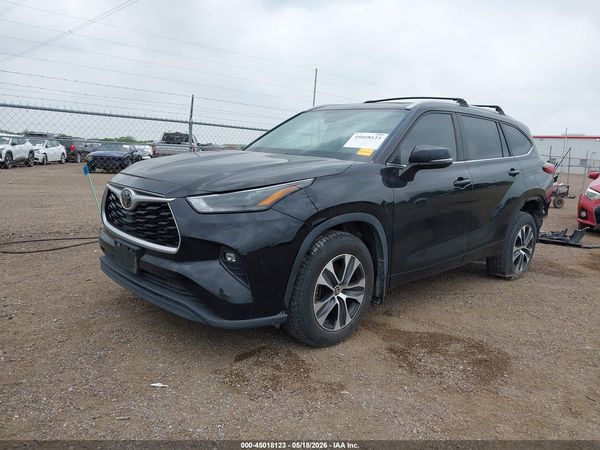 2023 TOYOTA HIGHLANDER XLE