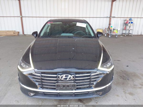 2022 HYUNDAI SONATA SE