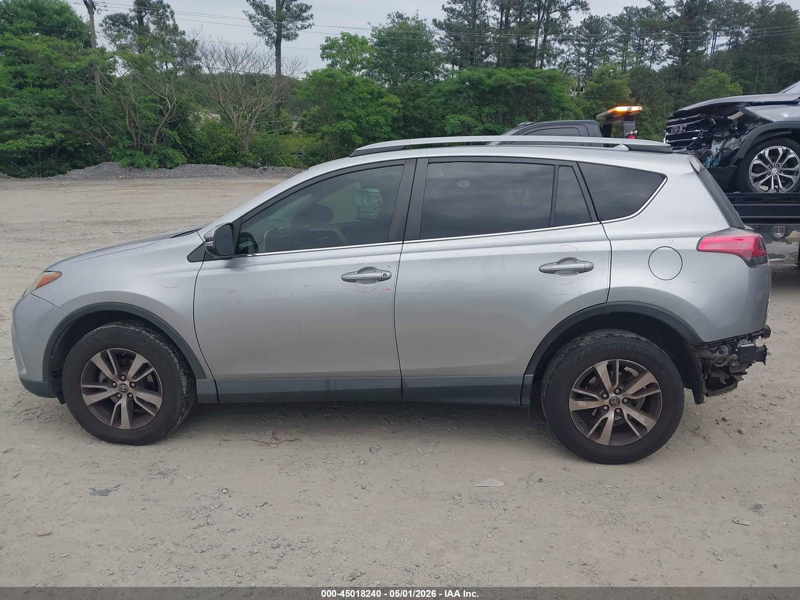 2018 TOYOTA RAV4 XLE