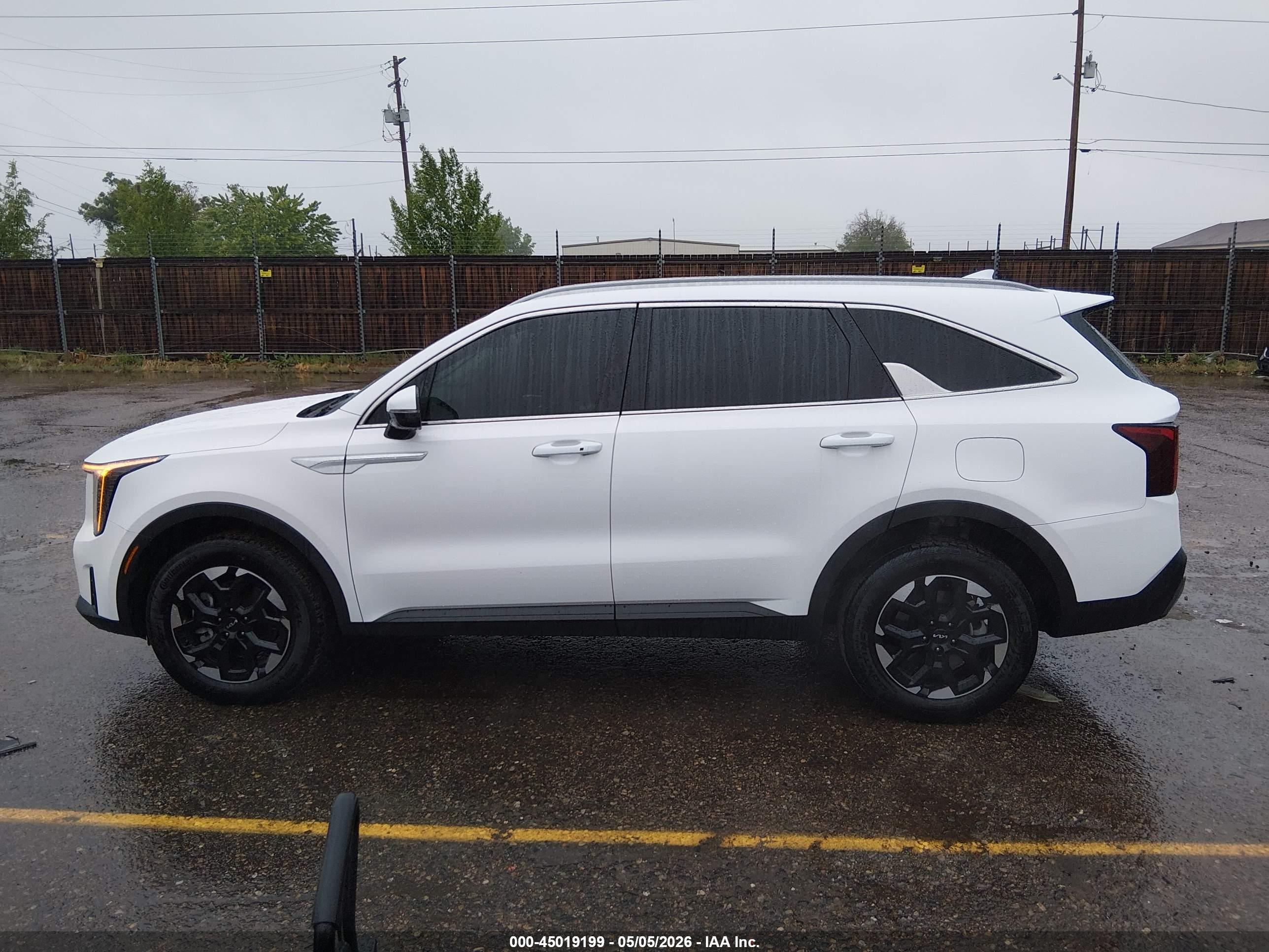 2024 KIA SORENTO S