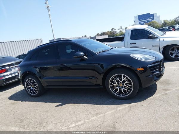 2015 PORSCHE MACAN S