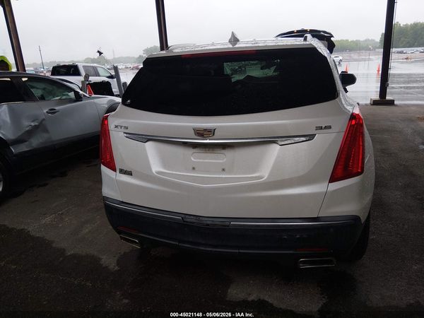 2017 CADILLAC XT5 STANDARD