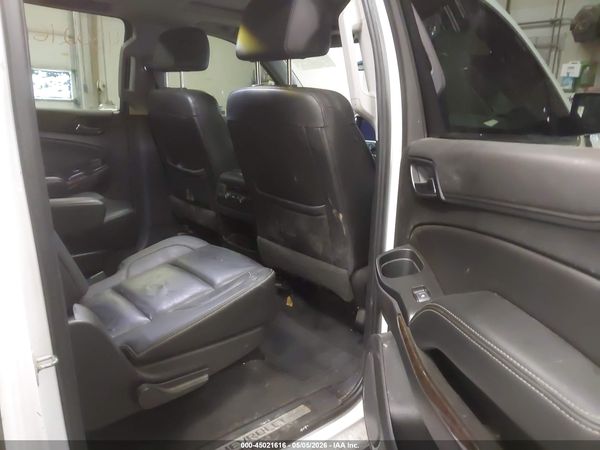 2019 CHEVROLET SUBURBAN LT — I8