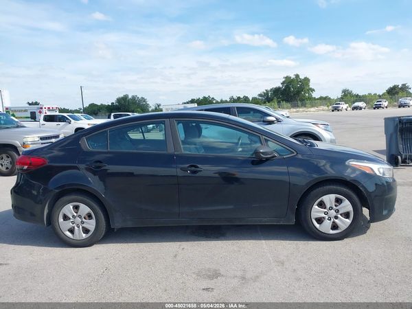 2017 KIA FORTE LX