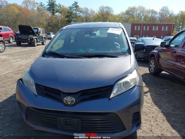 2018 TOYOTA SIENNA L 7 PASSENGER — I115