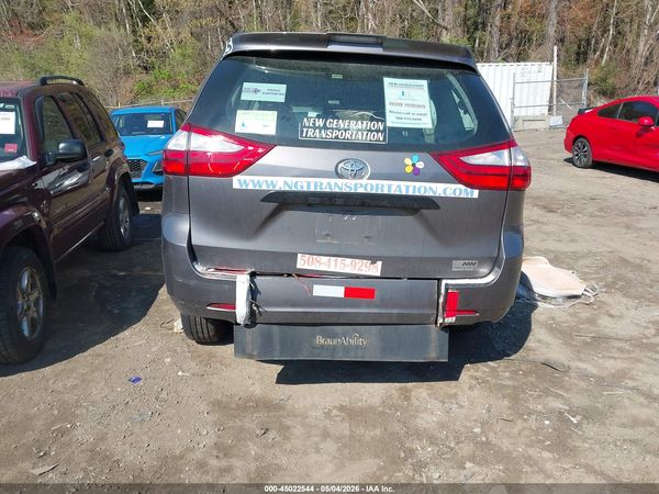 2018 TOYOTA SIENNA L 7 PASSENGER — I119