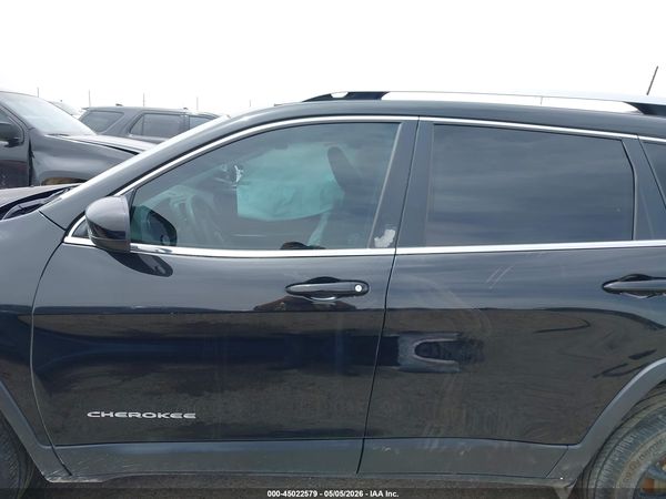 2019 JEEP CHEROKEE LATITUDE 4X4