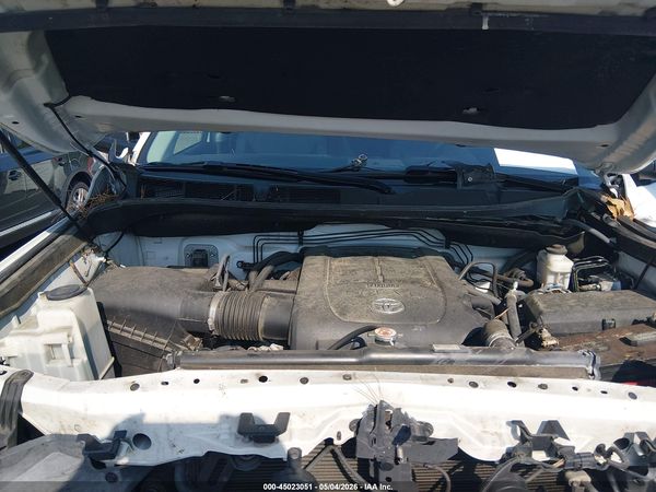 2018 TOYOTA TUNDRA SR5 5.7L V8