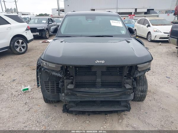 2023 JEEP GRAND CHEROKEE LAREDO 4X2