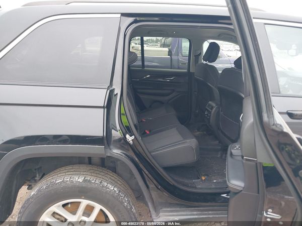 2023 JEEP GRAND CHEROKEE LAREDO 4X2