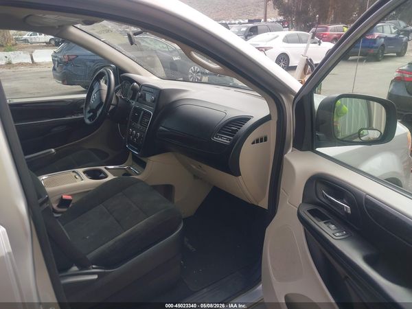 2012 DODGE GRAND CARAVAN SXT — I5