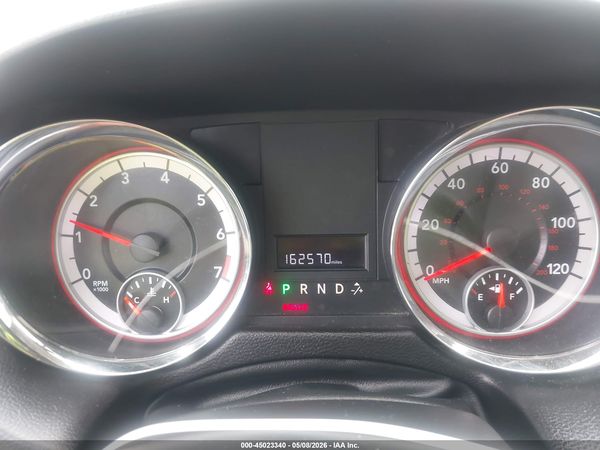 2012 DODGE GRAND CARAVAN SXT — I7