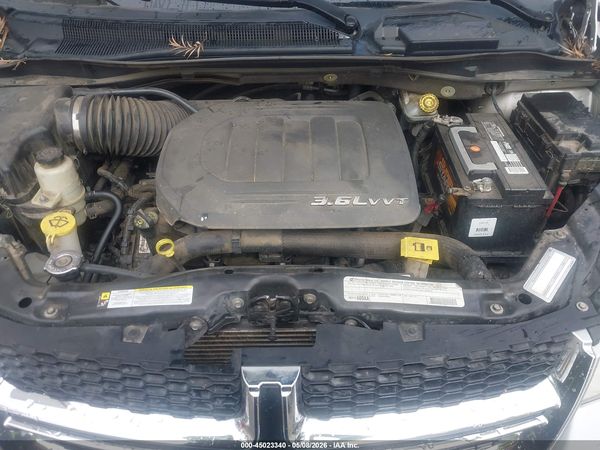 2012 DODGE GRAND CARAVAN SXT — I10